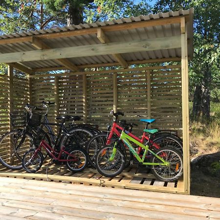 Villa Archipelago-House With Pool, Boat And Bikes à Djurhamn Extérieur photo