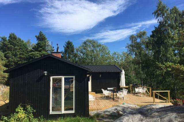 Villa Archipelago-House With Pool, Boat And Bikes à Djurhamn Extérieur photo