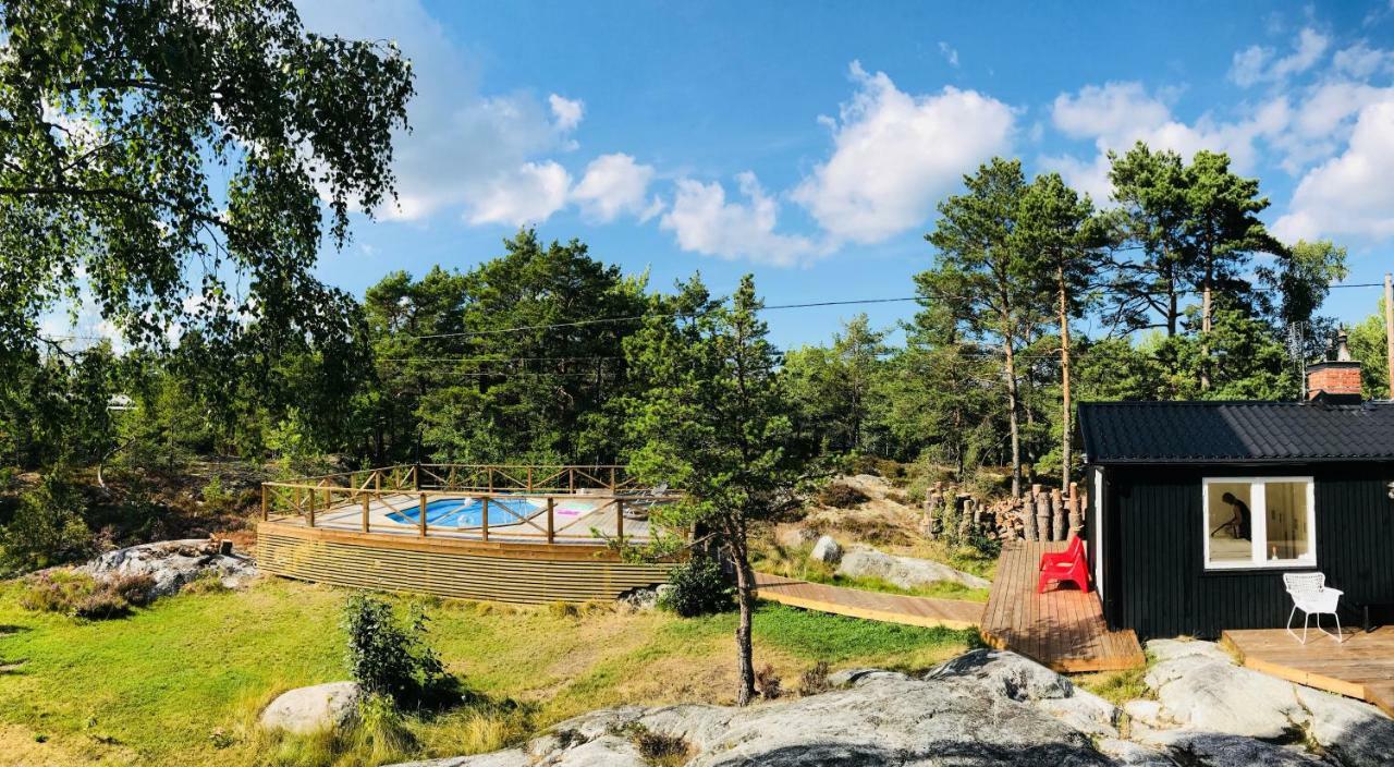 Villa Archipelago-House With Pool, Boat And Bikes à Djurhamn Extérieur photo